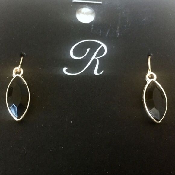 Gold and Black Necklace‎ Set - Picture 4 of 4